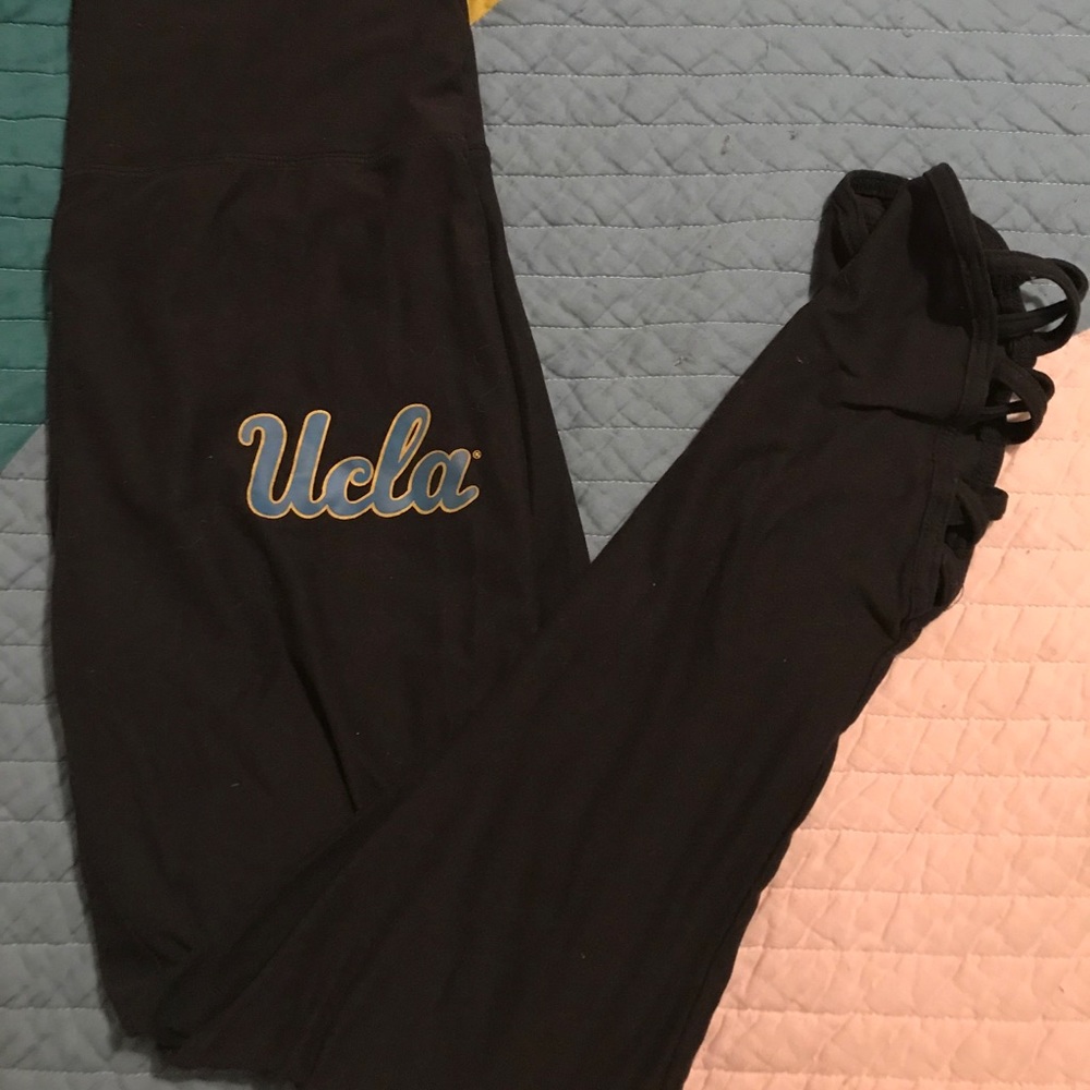 UCLA 7/8 leggings
